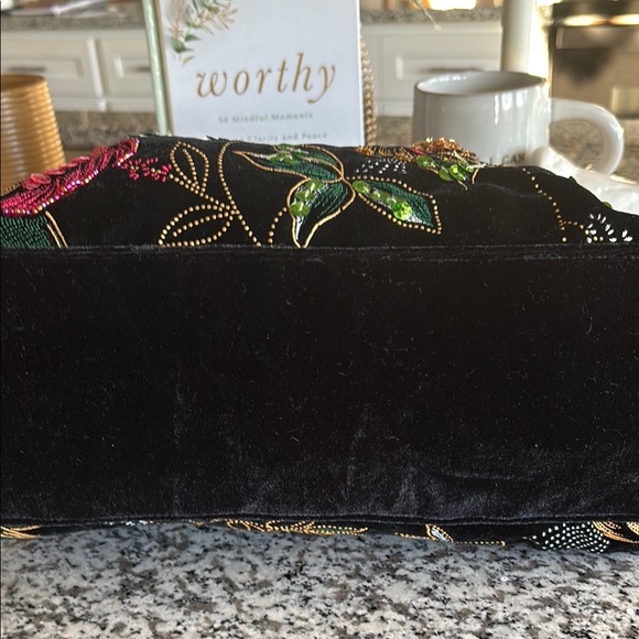 Floral Beaded Black Velvet Bag - Picture 6 of 9